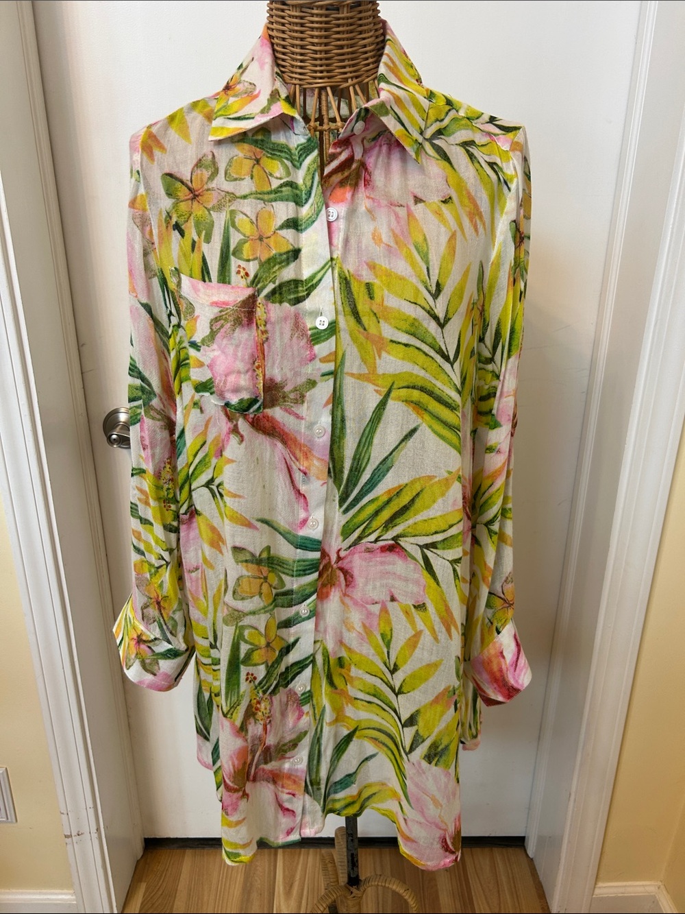Charlie Paige Tropical Floral Button-Down Shirt - Pink & Green